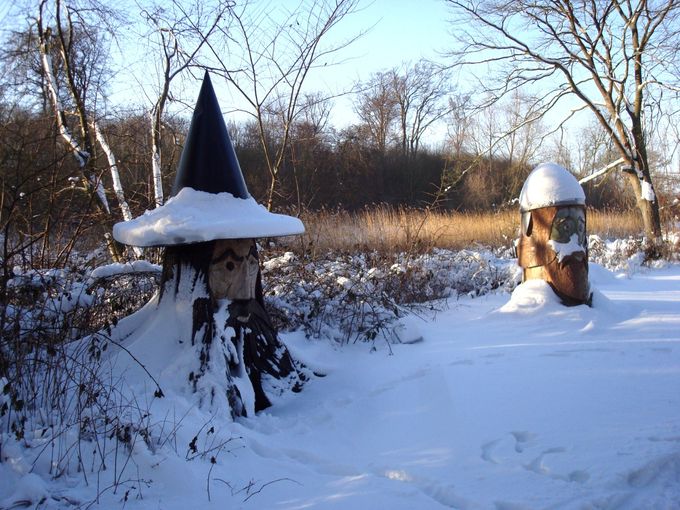 'I sne står Odin og Thor i skjul ....'  
Ihvertfald ved vintertide i 2010.